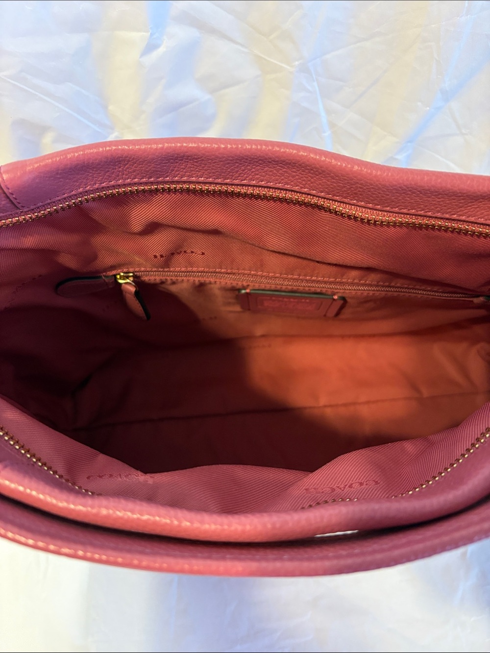 Coach Scout Hobo Bag NWT - Picture 12 of 16